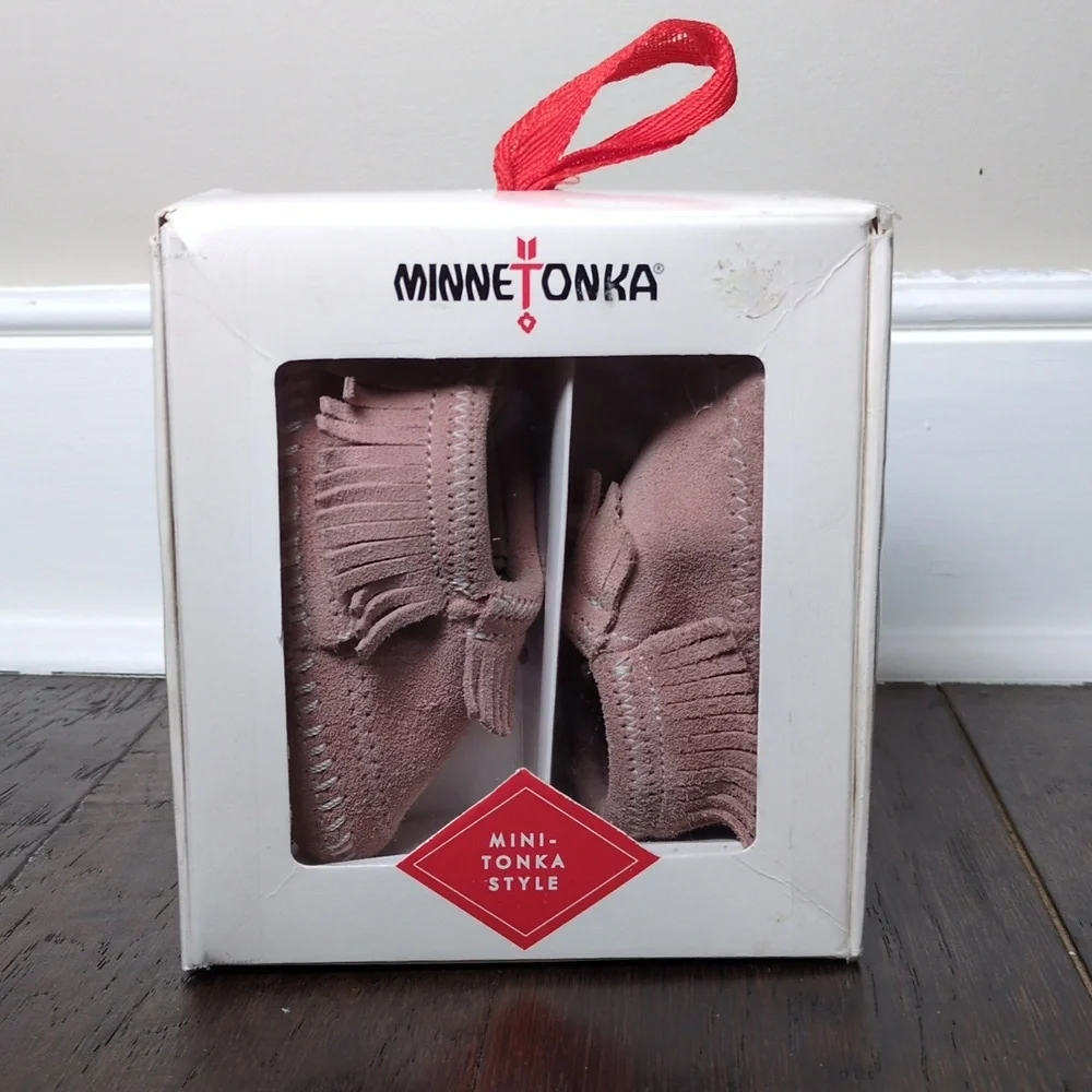Minnetonka Infant Moccasins Sz 3 Alex Pink Suede